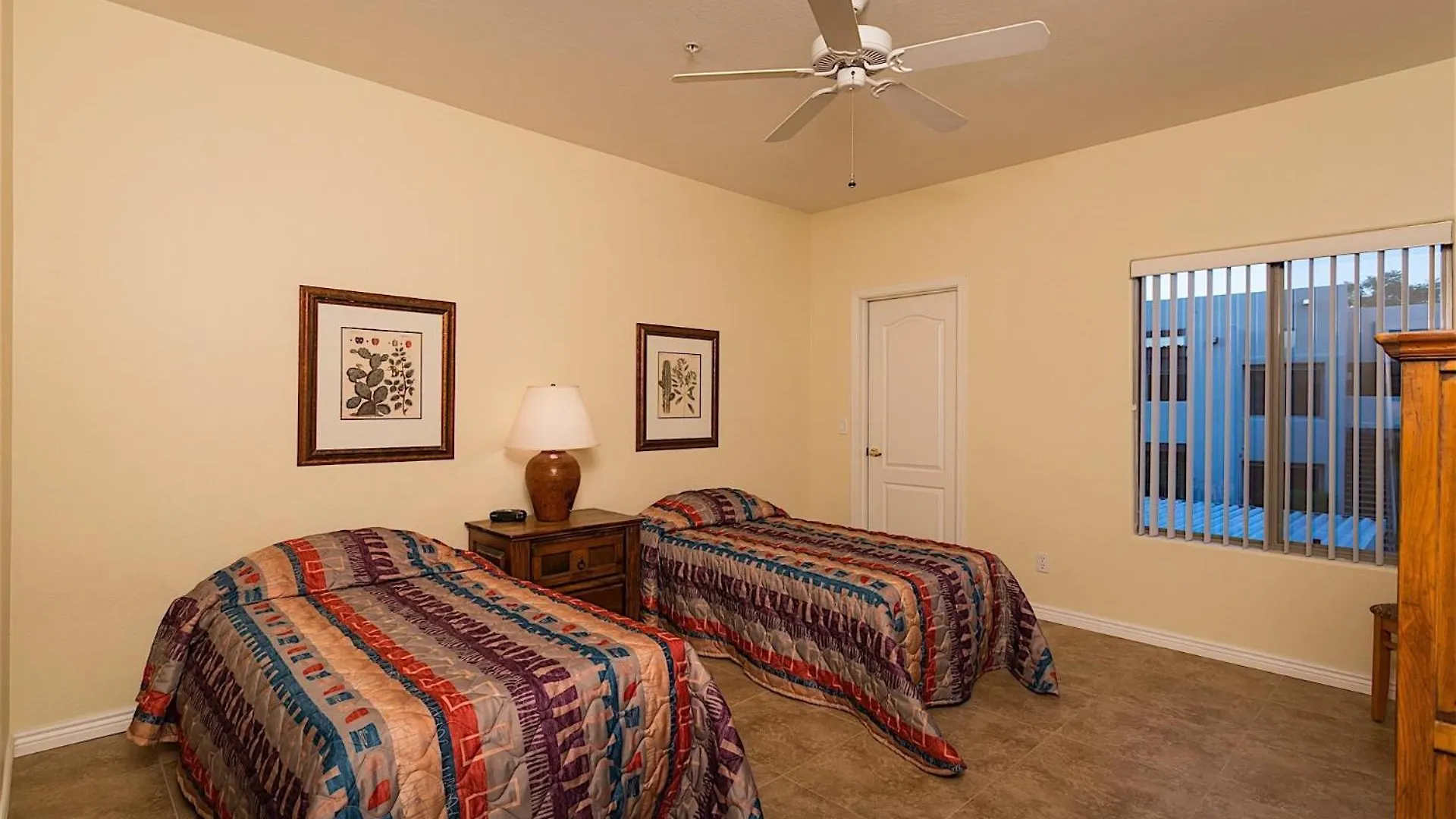 Az Nirvana 3 Bedroom Townhome Pool Scottsdale 0*,  USA